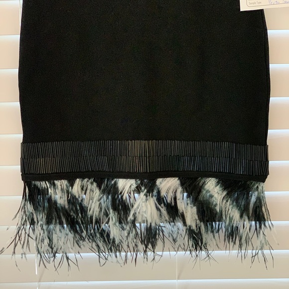 NWOT BEBE Black Bodycon Feathers & Beads Skirt - Picture 2 of 3